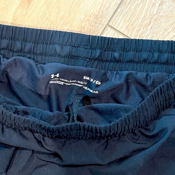 Women’s Under Armour Fly By Shorts - Picture 3 of 3